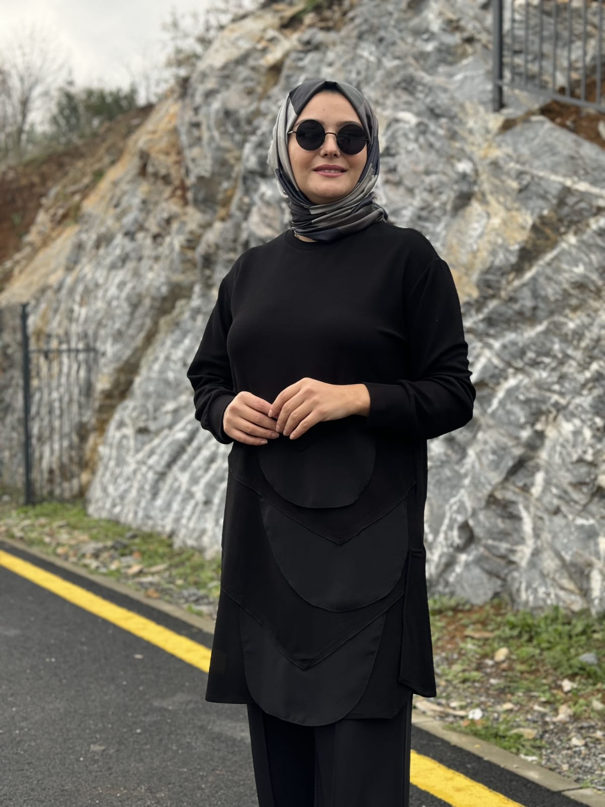Oval Şifon Detaylı Tesettür Tunik