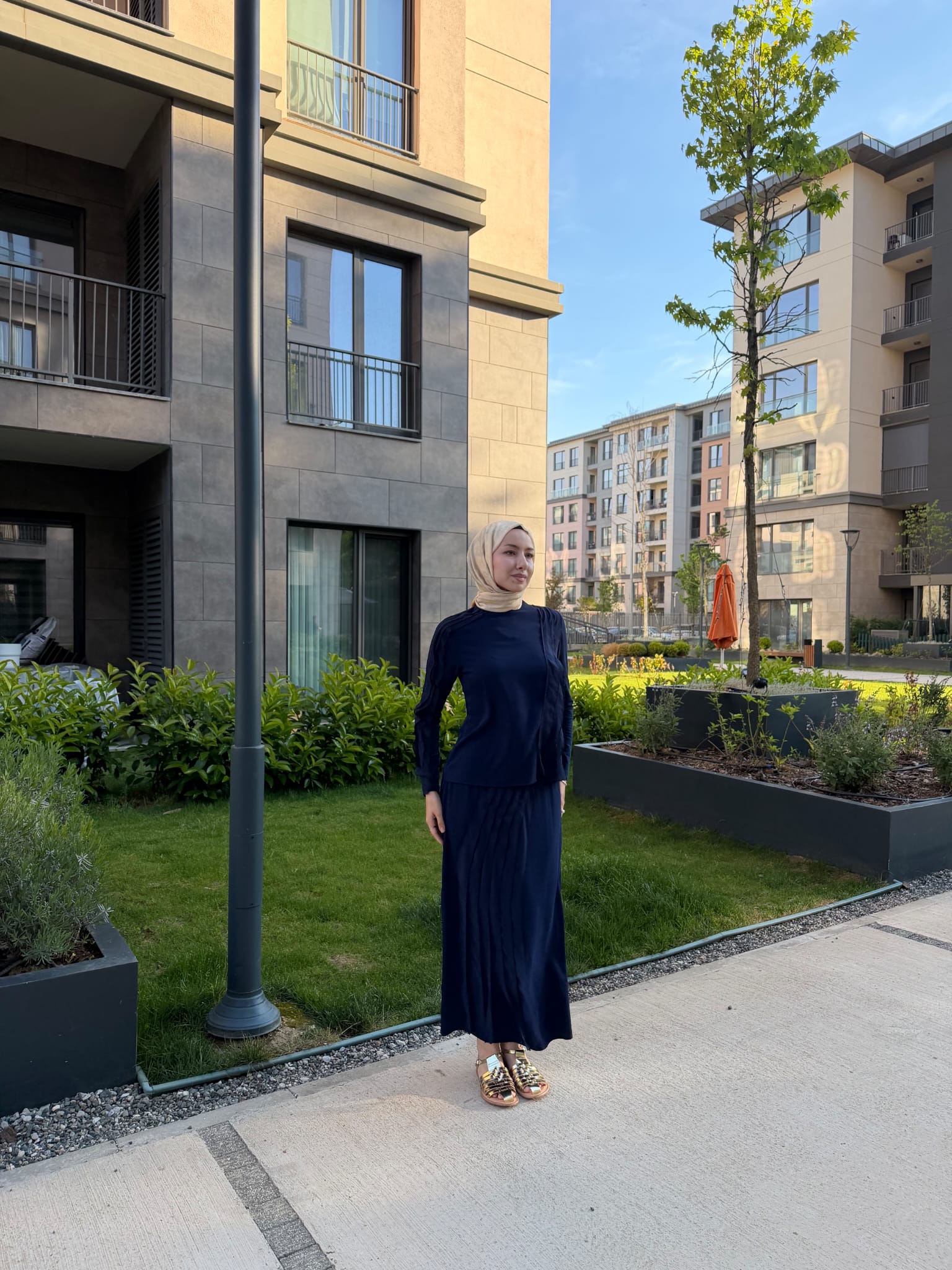 Şifon Detaylı Etek Bluz Takım