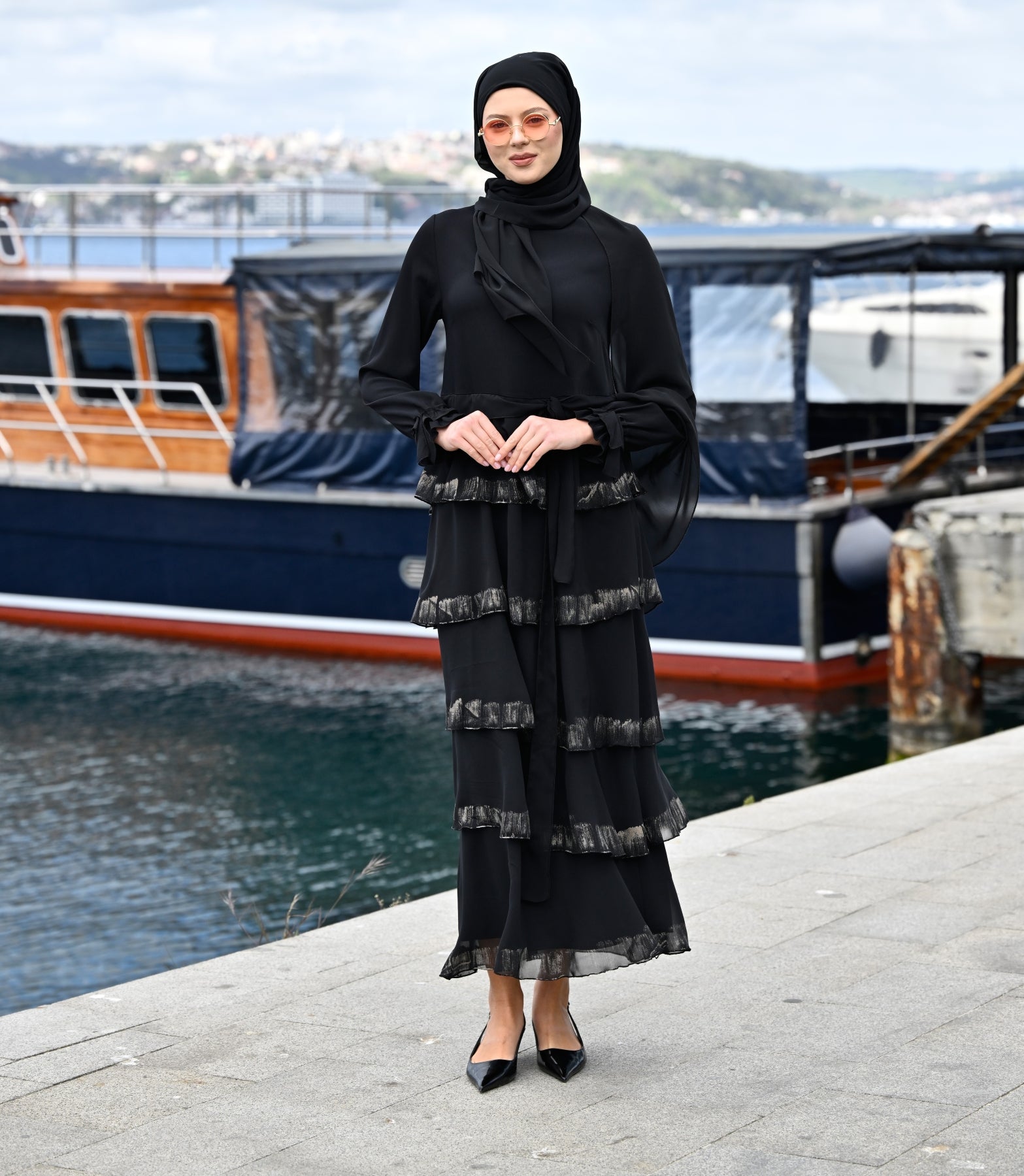 Desenli Volanlı Uzun Elbise