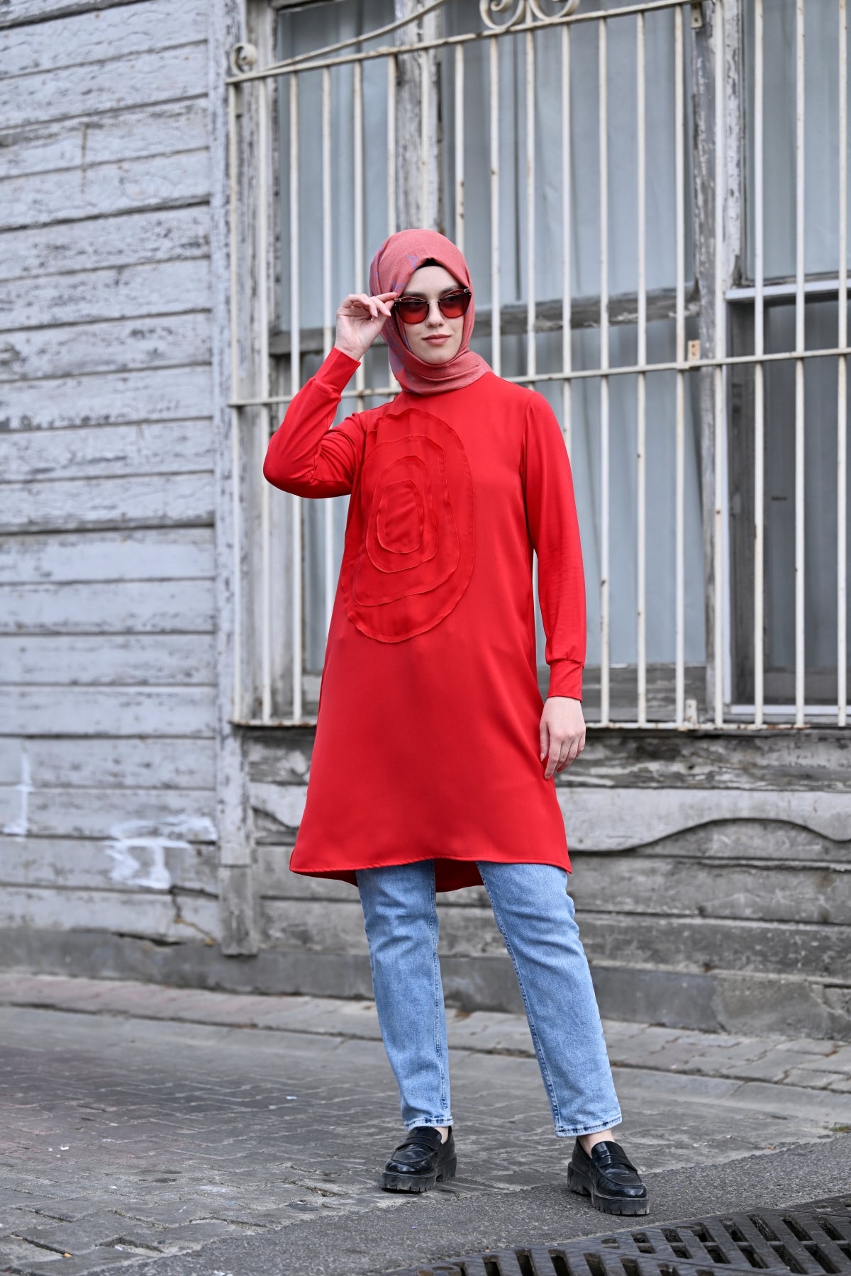 Dalga Form Detaylı Uzun Kollu Tesettür Tunik