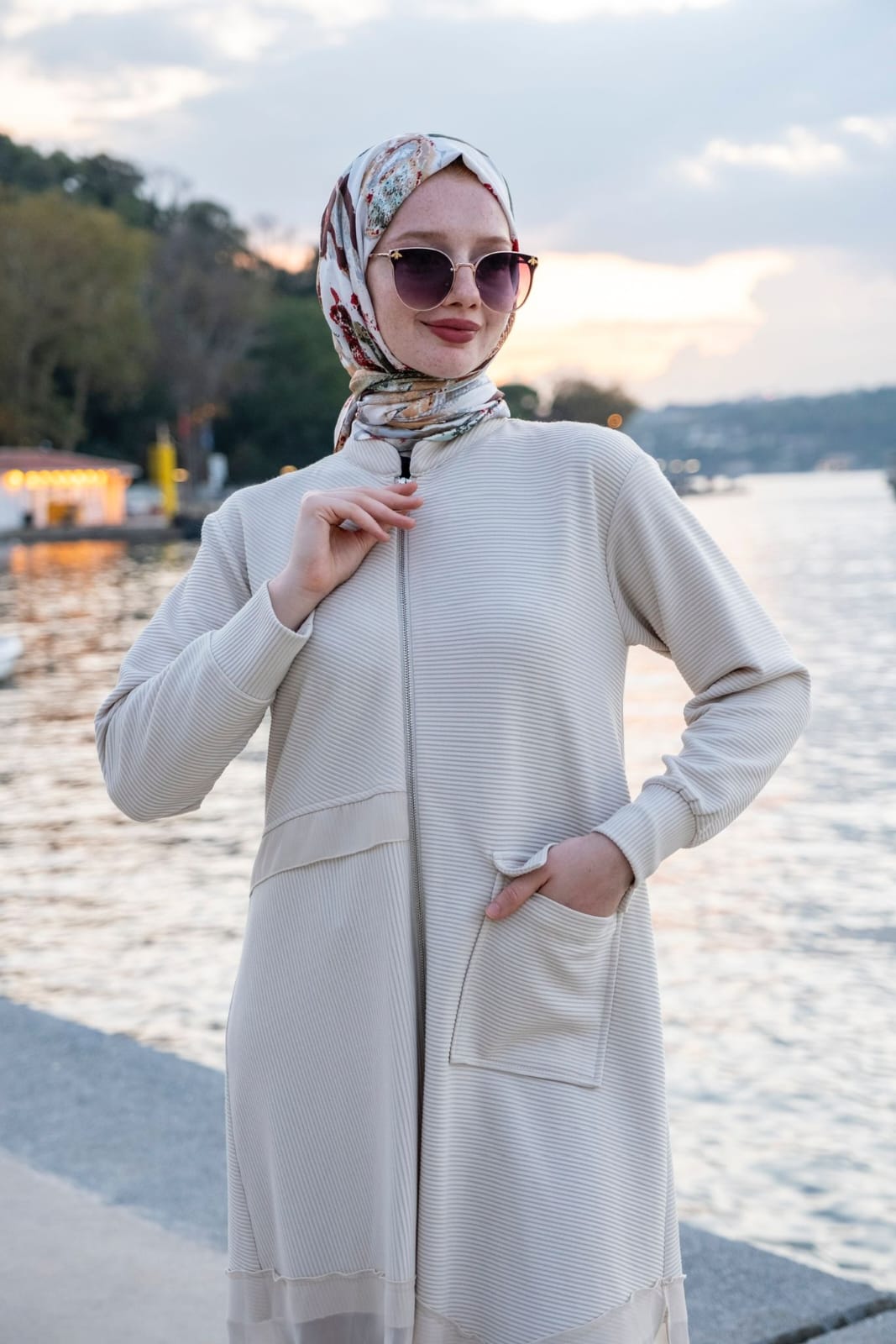Önden Fermuarlı Şifon Detaylı Örme Tesettür Tunik