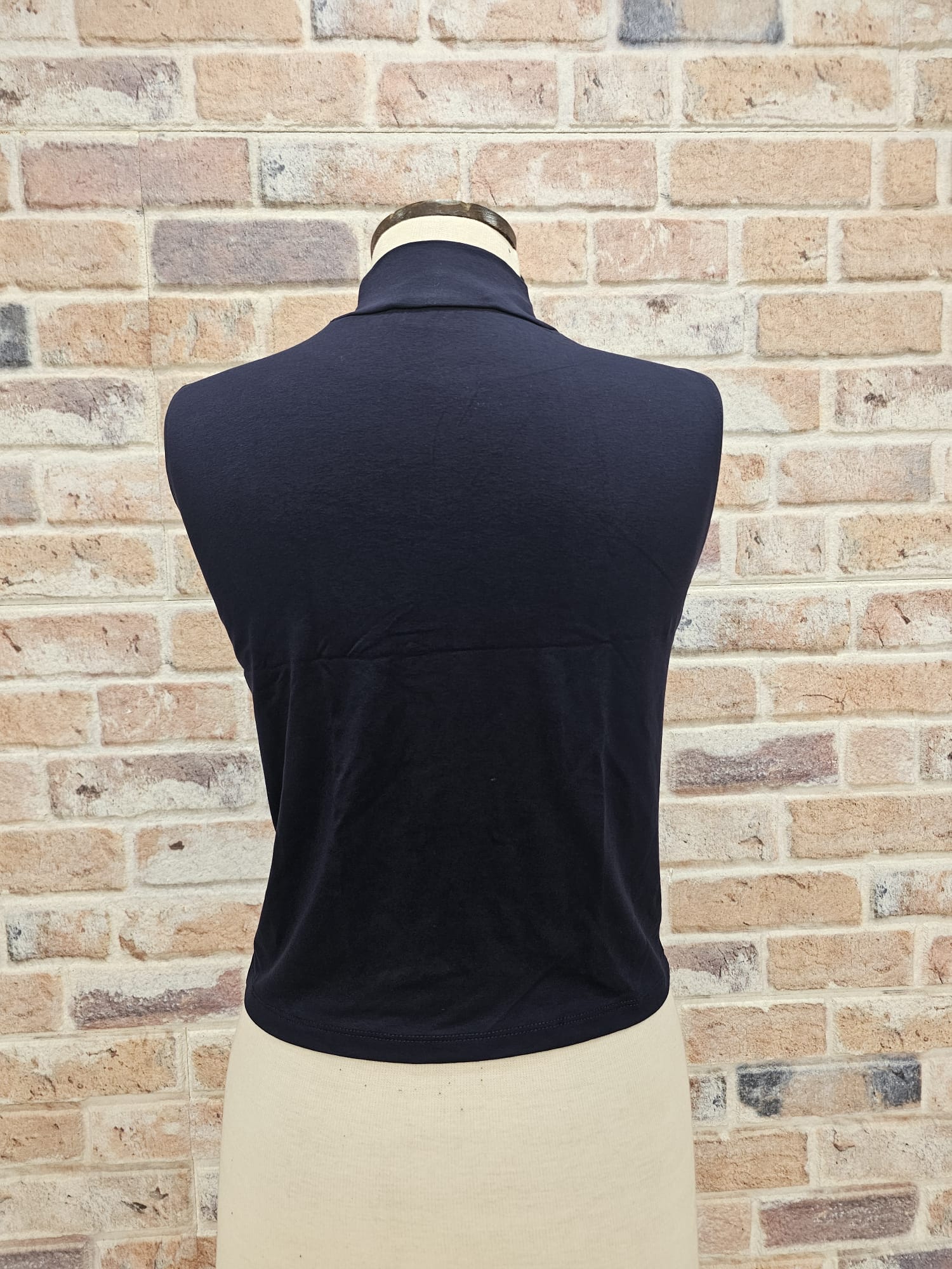 Balıkçı Yaka Kolsuz Basic Body