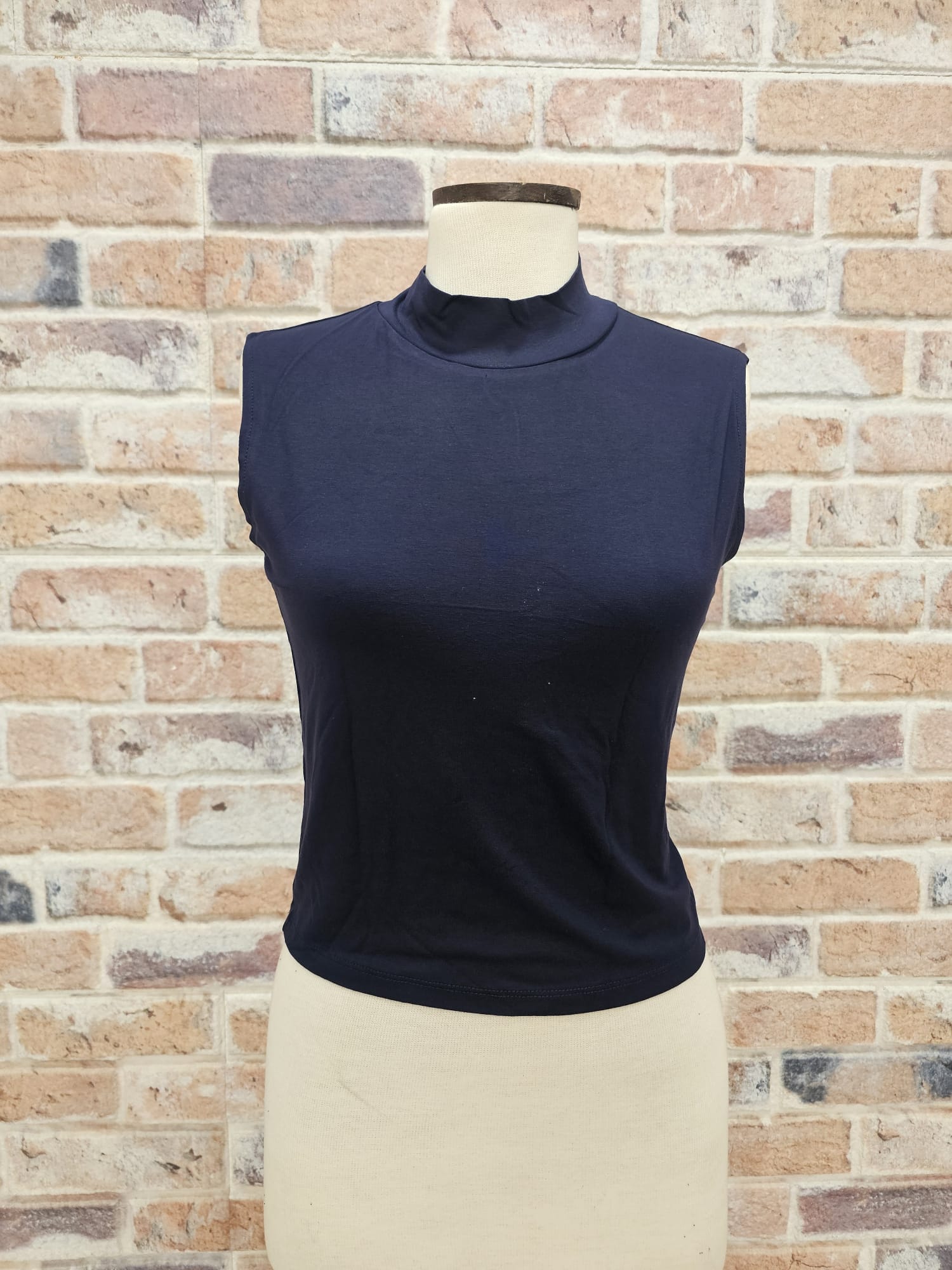 Balıkçı Yaka Kolsuz Basic Body