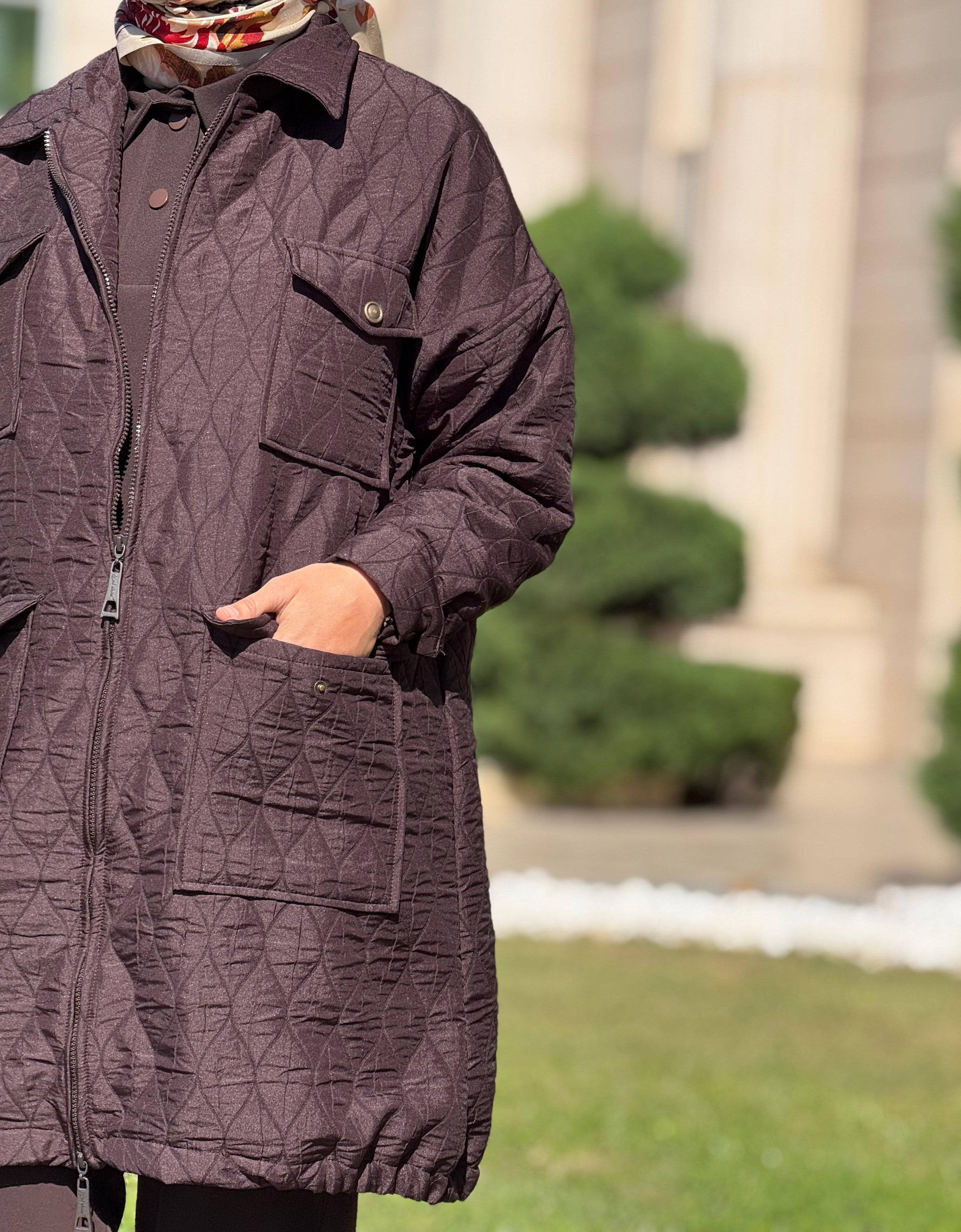 Fermuarlı Kapitone Cep Detaylı Tesettür Kap