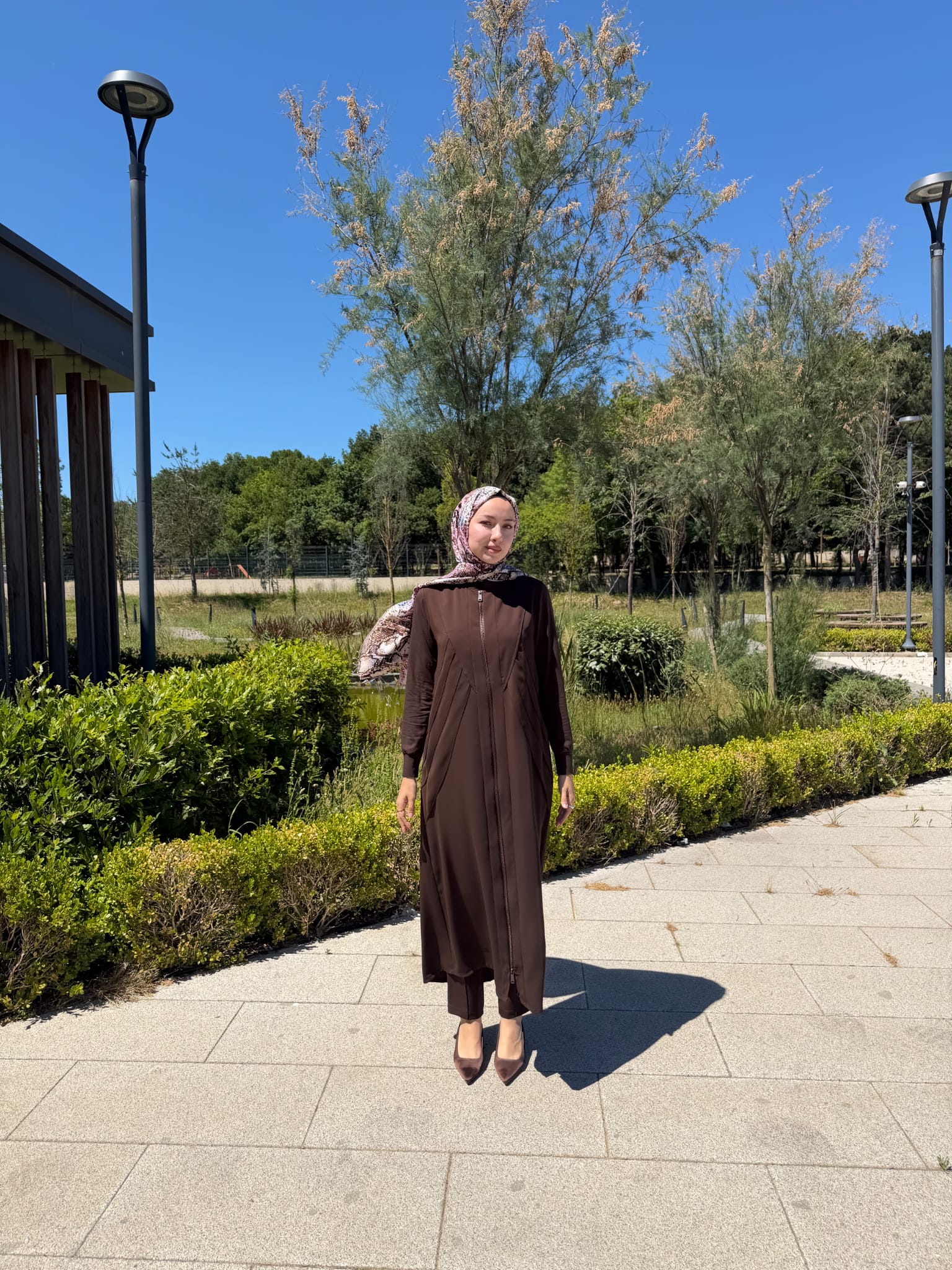 Fermuarlı Kat Kat Şifon Detaylı Ferace