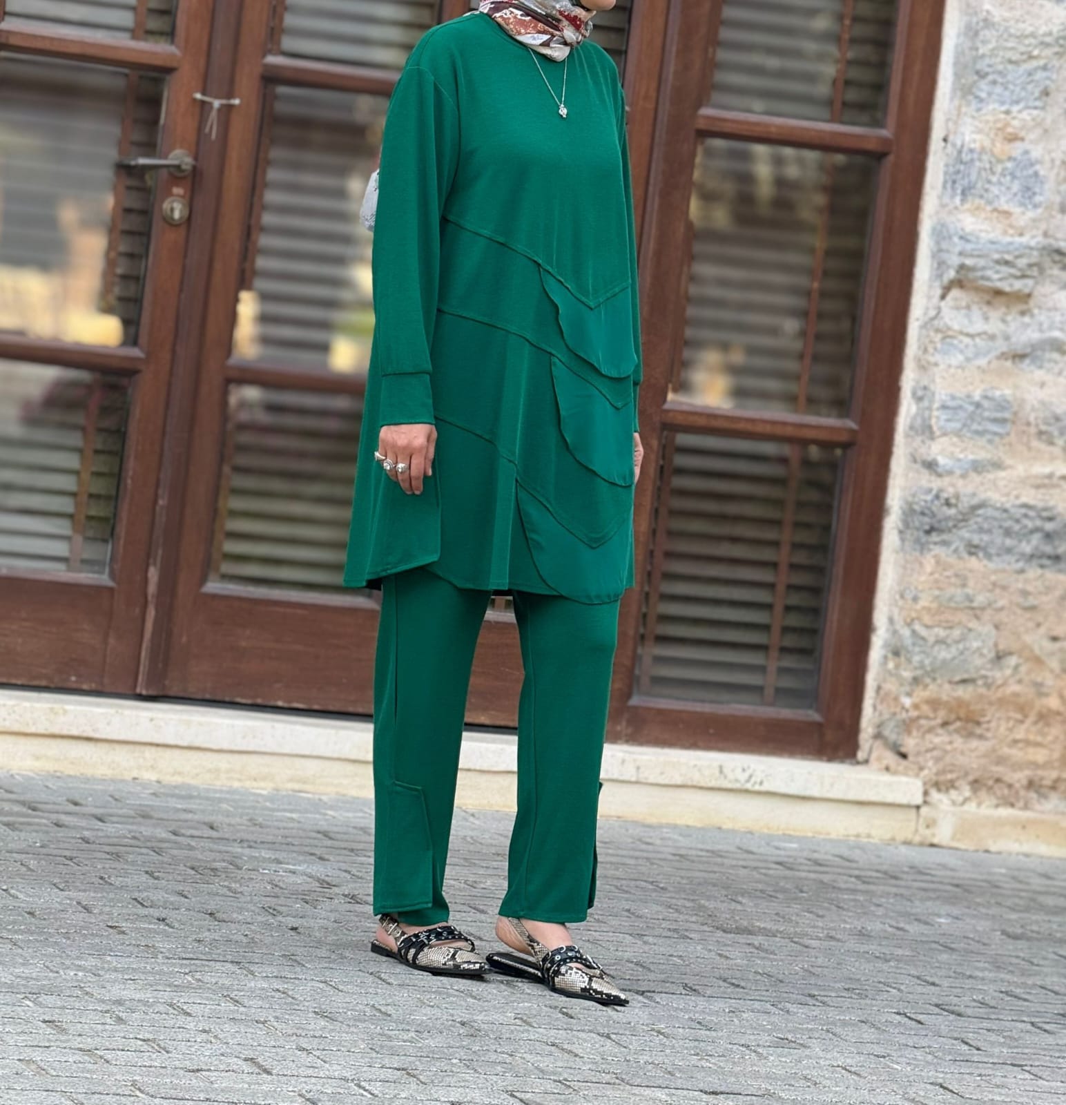 Oval Şifon Detaylı Tesettür Tunik