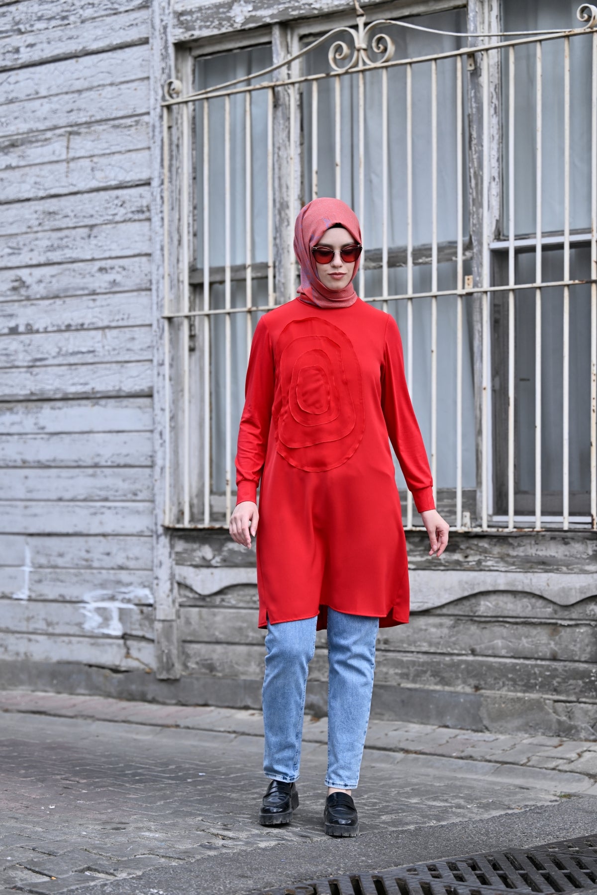 Dalga Form Detaylı Uzun Kollu Tesettür Tunik