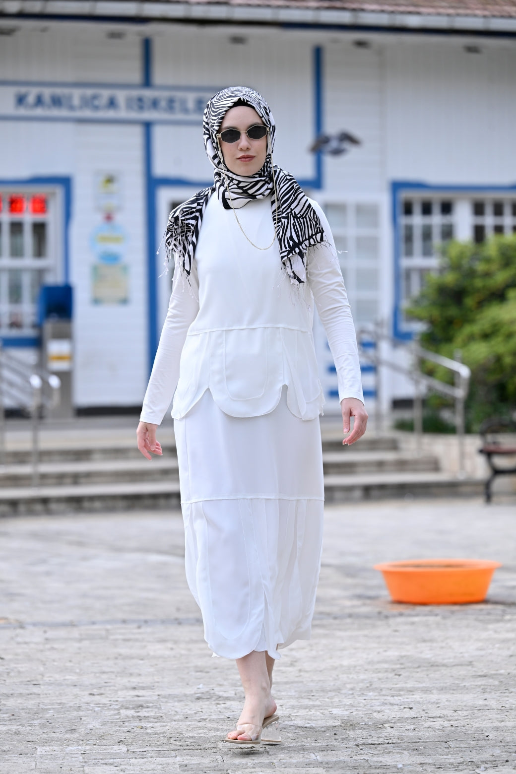 Asimetrik Şifon Detaylı Etek Bluz Takım