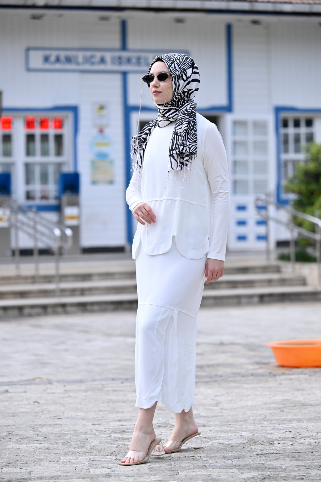 Asimetrik Şifon Detaylı Etek Bluz Takım