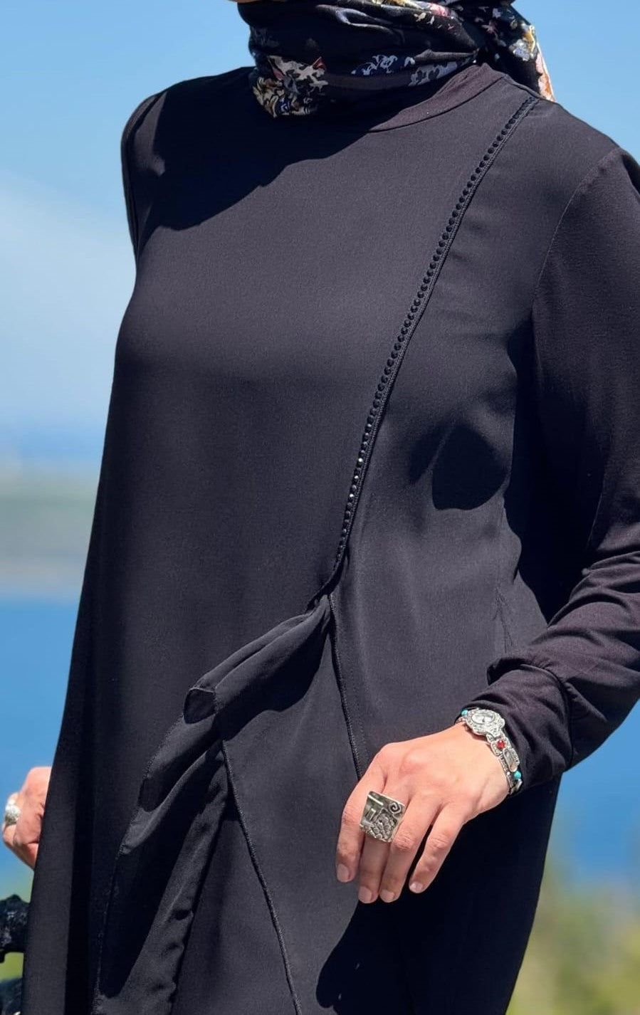 Taşlı Yandan Volan Detaylı Tesettür Tunik
