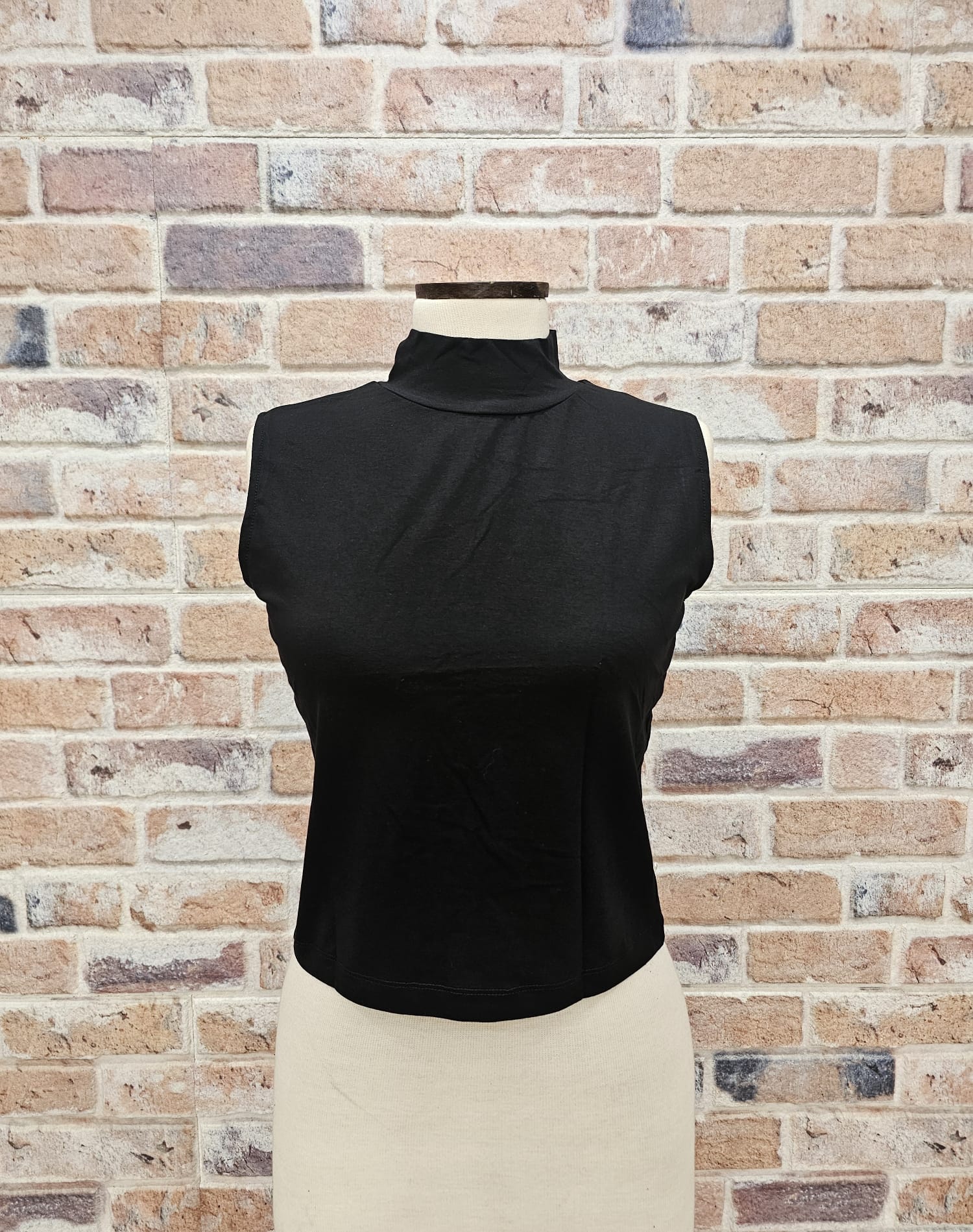 Balıkçı Yaka Kolsuz Basic Body