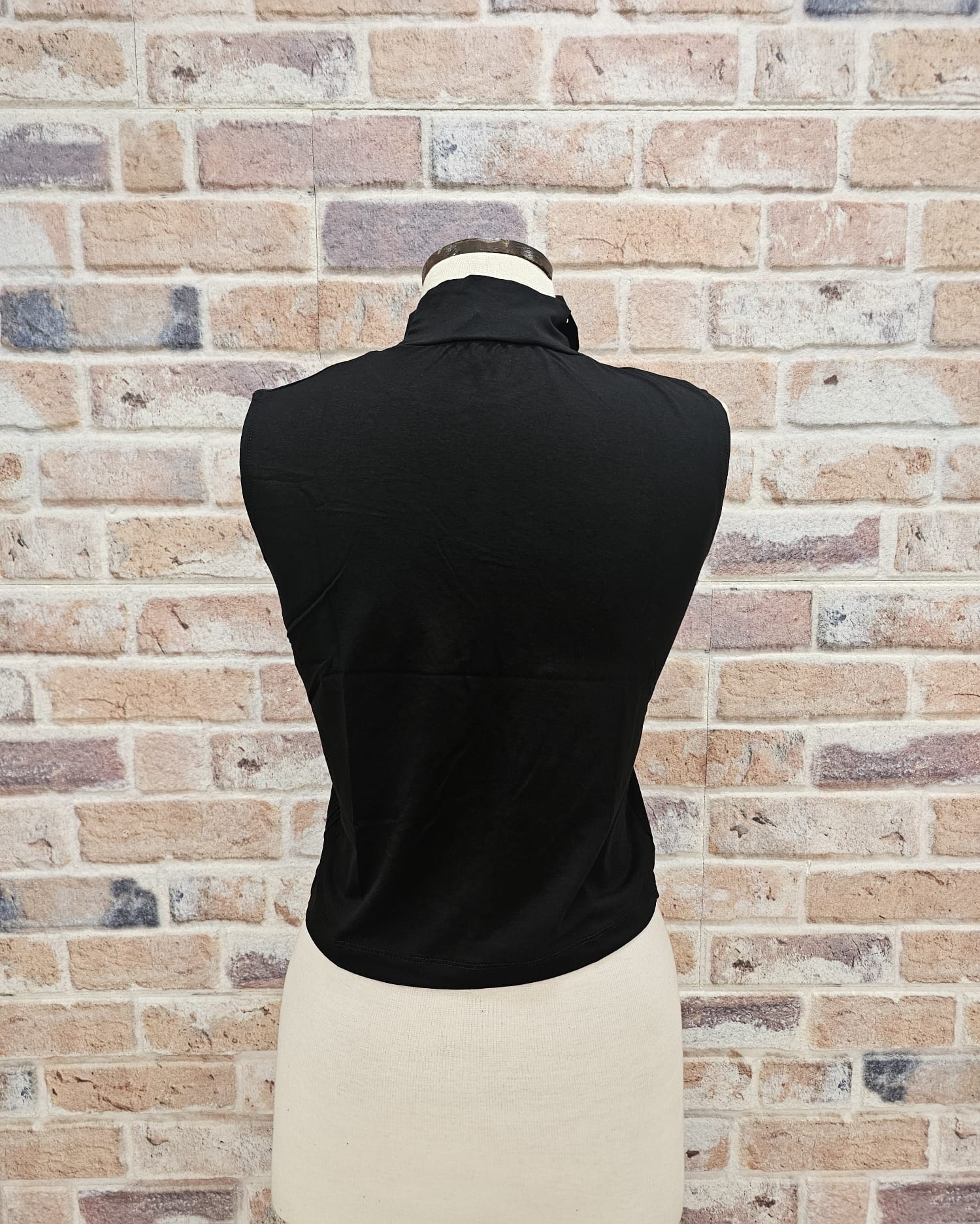 Balıkçı Yaka Kolsuz Basic Body