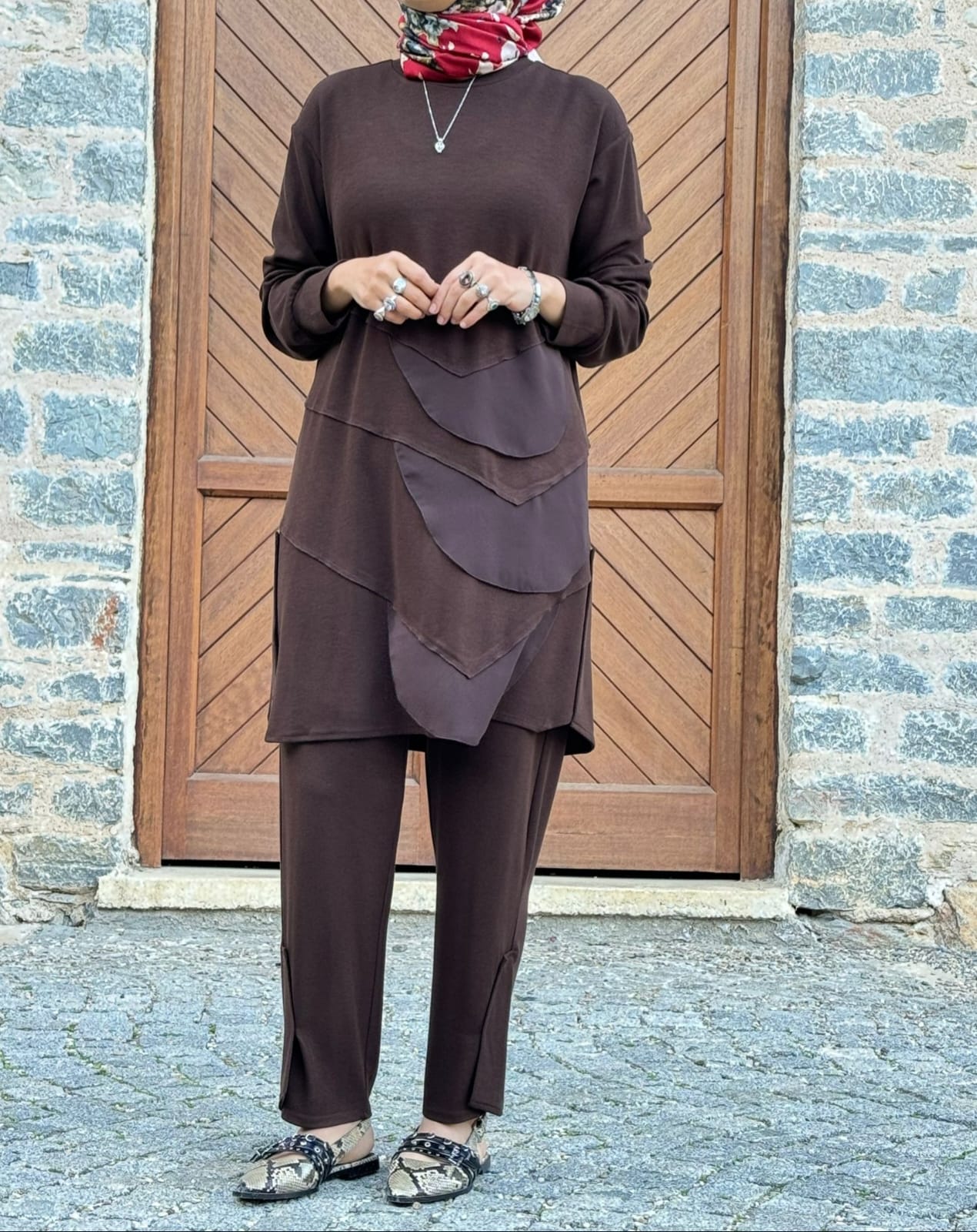 Oval Şifon Detaylı Tesettür Tunik
